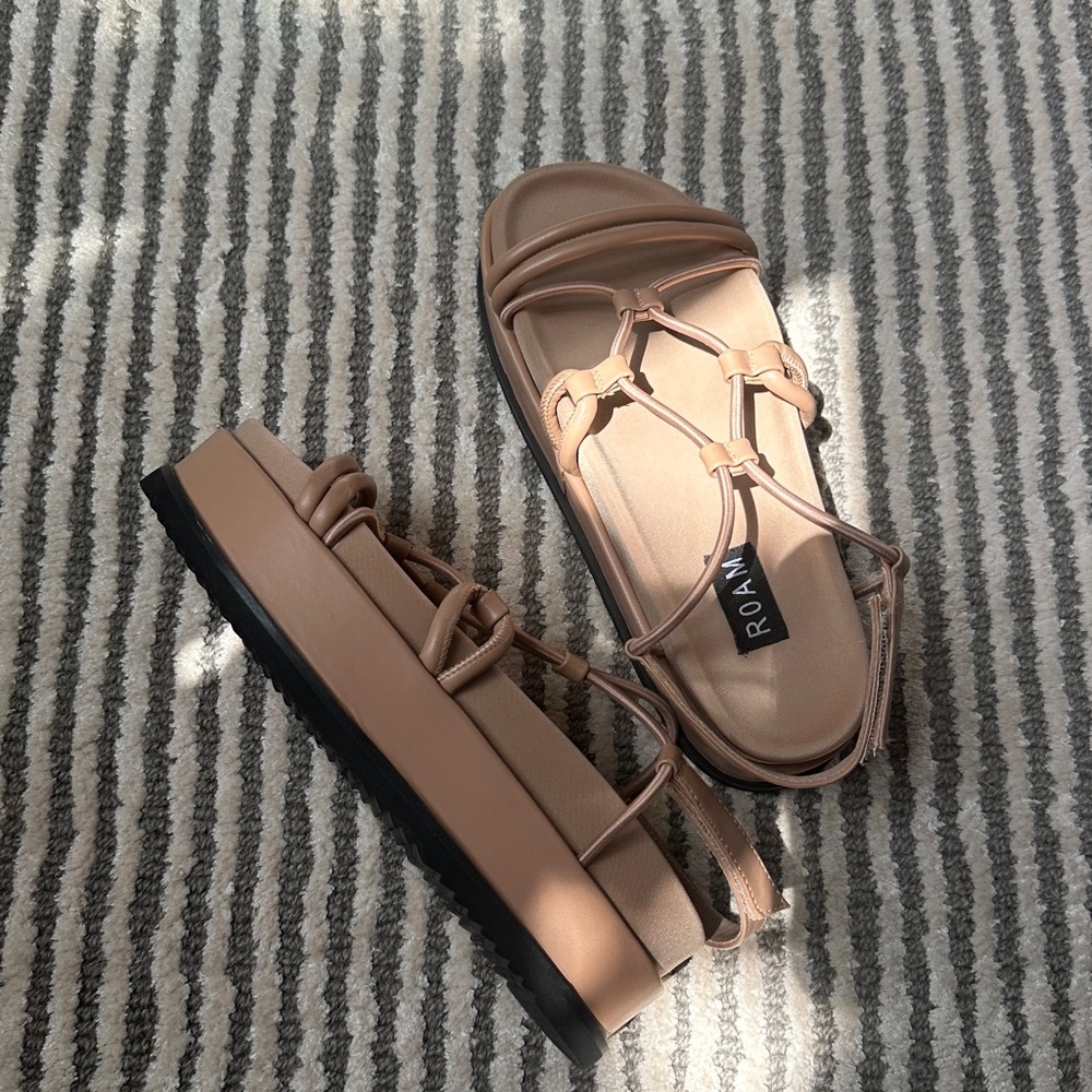 ROAM SANDALS